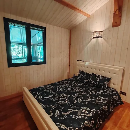 Le Campy Chalet Moustier